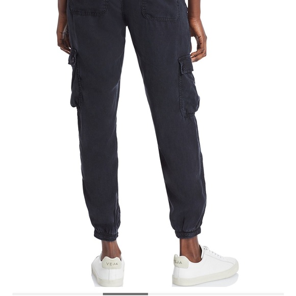 Bella Dahl black lightweight and airy Hoover pants with side pockets - Picture 2 of 9